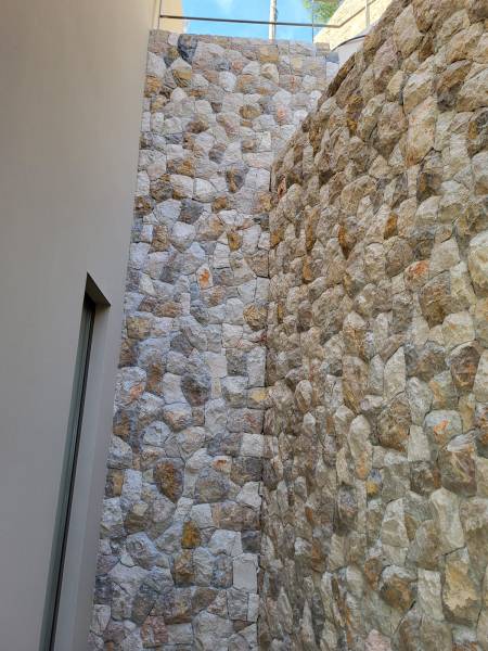 Mur en pierres mélangées, Alpes maritimes